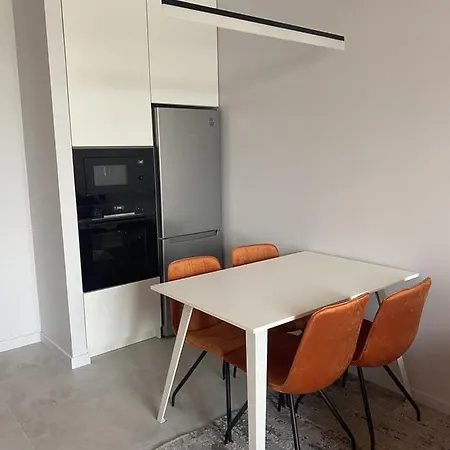 Great Flat In The Centre